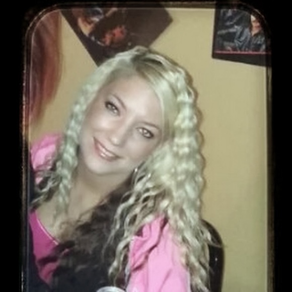 Meet your Posher, Candy - Picture 1 of 1